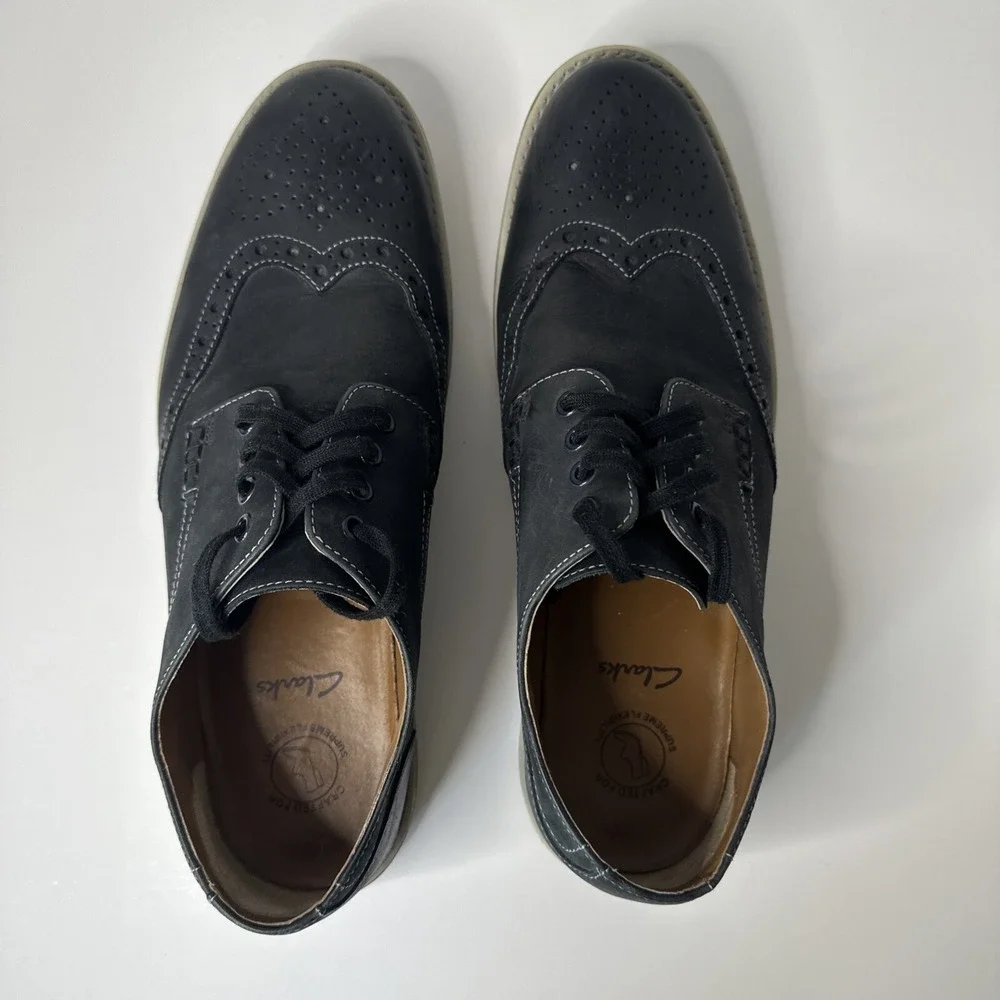 CLARKS Men's‎ Size 9 US Navy Blue Leather Lace Up Dress Shoe VERY NICE
